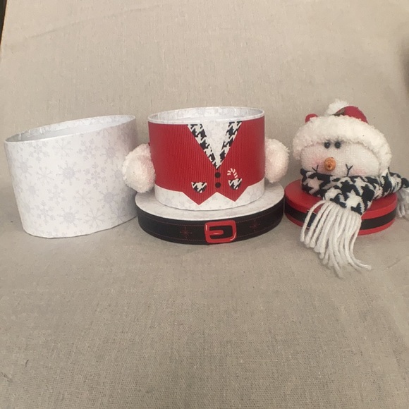 Vintage Celebrate it Christmas plush cookie box - Picture 8 of 8